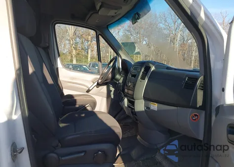 2013 Mercedes-Benz Sprinter 2500 High Roof z USA, uszkodzony, nr VIN WD3PE8CC7D5766086